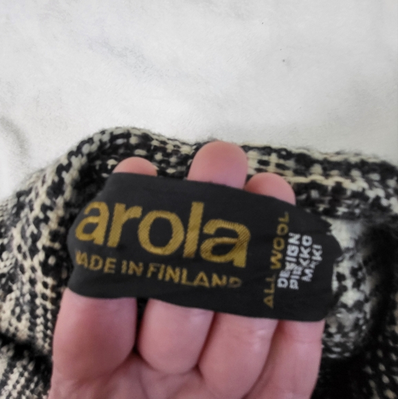 Arola Wool Black and White Plaid Cape/Poncho With Hood. Black & White - Picture 12 of 15